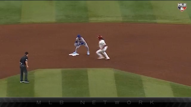 Harold has seen a baserunning trend across MLB recently at second base... 🧐 He heads to Studio 42 to break it all down on #MLBTonight.