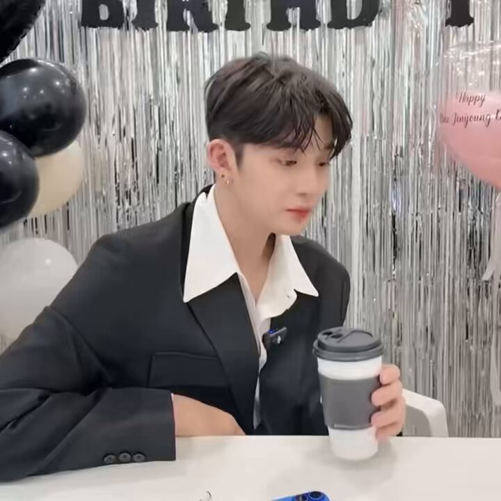 배진영 약한영웅 보고 박지훈한테 연락해서 연기 기깔난다고 했대 ㅋㅋㅋㅋ