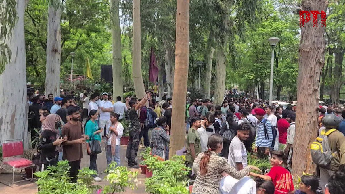Long queues in Chandigarh for the Civil Defence enrollment and training camps. 🇮🇳