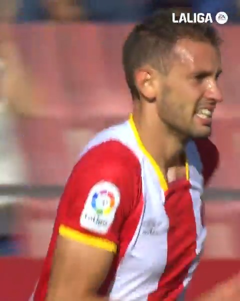 💥👟 ¡Recurso de 𝗗𝗘𝗟𝗔𝗡𝗧𝗘𝗥𝗔𝗭𝗢, recurso de 𝗖𝗥𝗔𝗖𝗞! Cristhian Stuani ❤ Girona FC #LALIGAEASPORTS | #GironaVillarreal