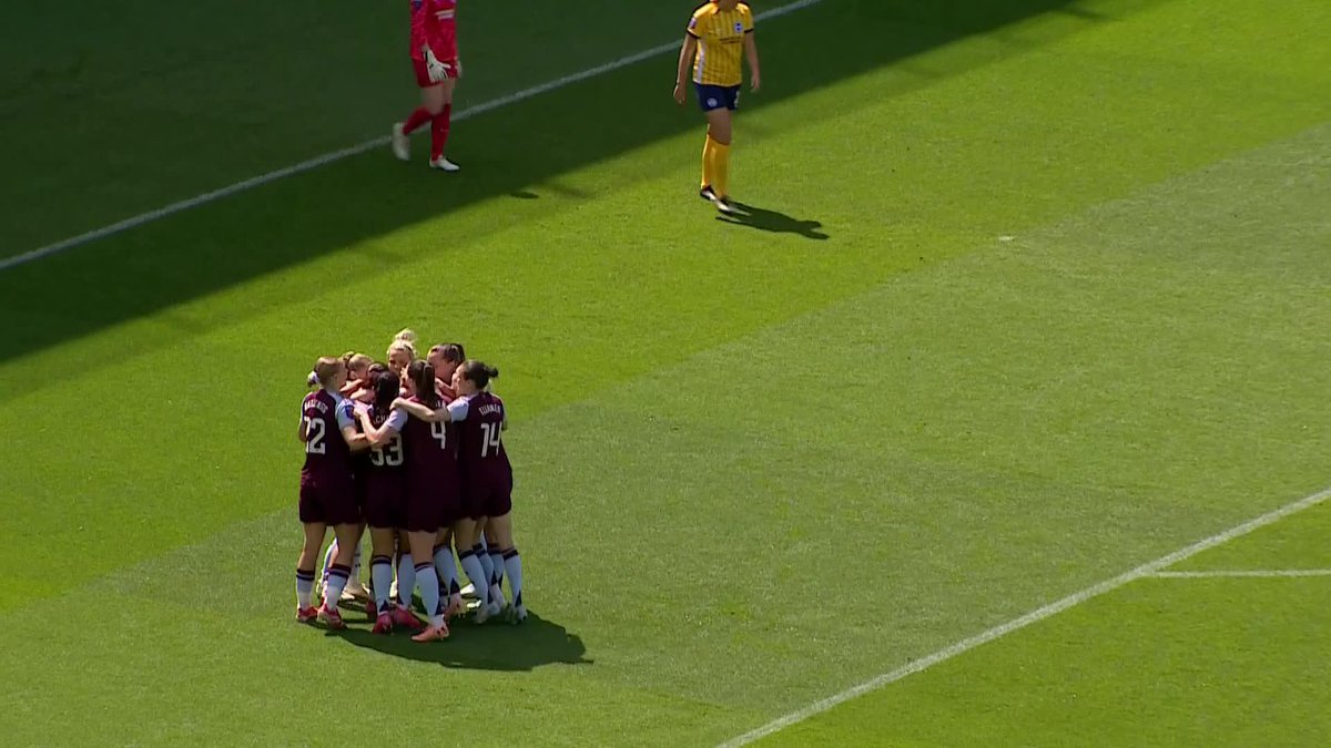 BEAUTIFUL RUN AND FINISH FROM SALMON 😮‍💨 Aston Villa Women build up from the back with a perfectly executed move! #BarclaysWSL