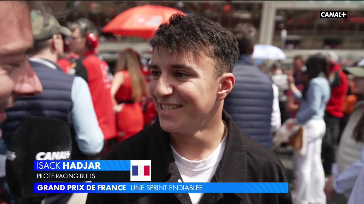 Isack Hadjar ne pouvait pas manquer cette course sprint, surtout quand Fabio Quartararo est en pole 😏🇫🇷 ➡️ Suivez la course sprint du GP de France dès maintenant sur CANAL+ 📺 #FrenchGP | #MotoGP