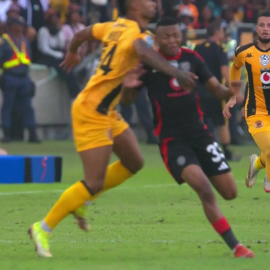 Inácio Miguel was not about to let Nkota through 👀🟨 📺 Stream #NedbankCup on DStv: