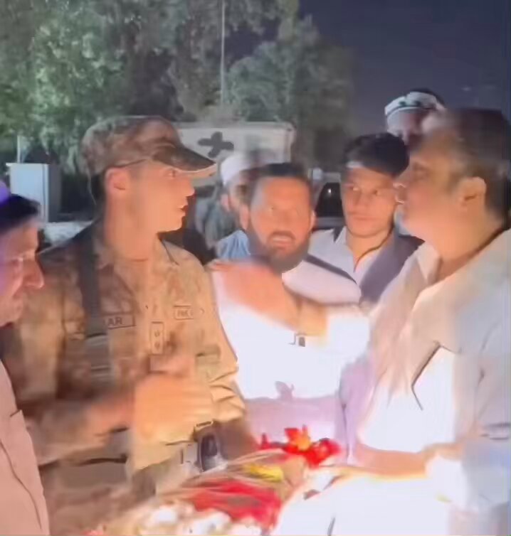 لو یو پاک فوج ❤️❤️❤️