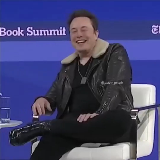 When Elon forgot his friend's name 🤣