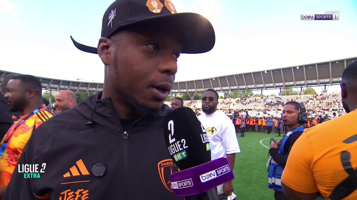 Ninho 🎤 : « J’ai appris durant mon concert au Stade de France qu’on montait en Ligue 1… par l’oreillette 🤩 Le Paris FC c’est toute notre jeunesse ! 💙🤍 » 🎥 beIN SPORTS