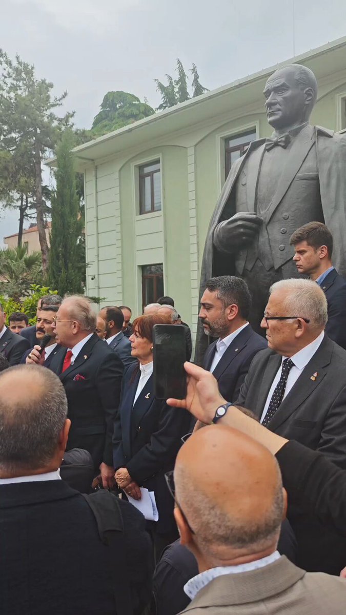 EKÜMENİK YALANLARA EMPERYAL HAYALLERE GEÇİT YOK Bugünkü etkinliği düzenleyen (Türk Ortodoks Topluluğu) ve katkı ve katılım sağlayan herkese sonsuz teşekkürler. Türk milleti olarak vatanımız üzerinde oynanmaya çalışılan her türlü plana karşı uyanık olmalıyız. NE MUTLU TÜRKÜM DİYENE 🇹🇷