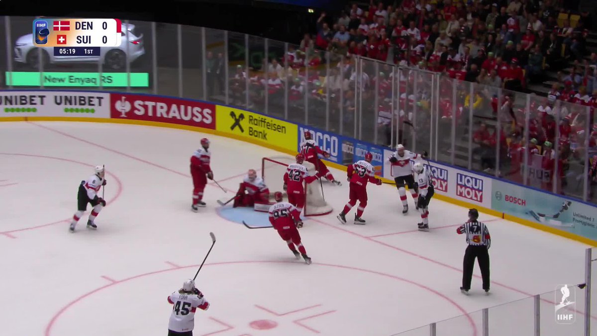 Captain Nico Hischier lights the lamp for Swiss Ice Hockey! 🇨🇭🔥 #MensWorlds #IIHF