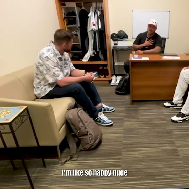 Sergio Santos couldn't contain his emotions with this one 🥹