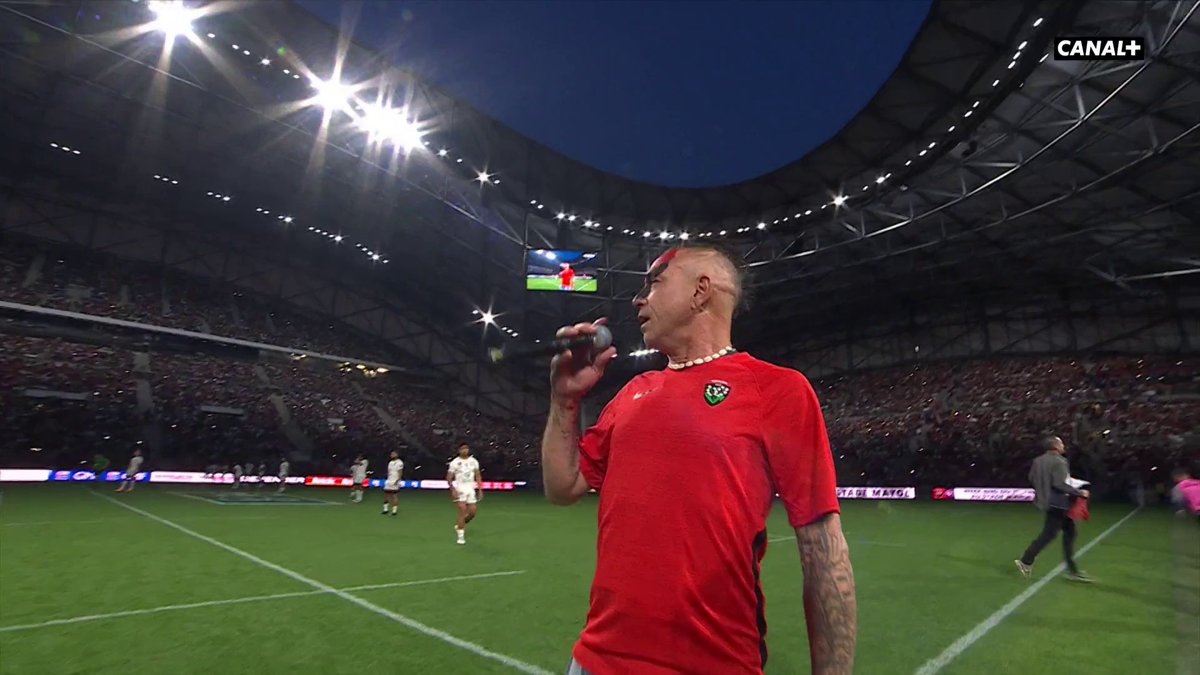 LE PILOU-PILOU LANCE LA SOIRÉE AU VÉLODROME 🔥 Toulon / Toulouse c'est à suivre dès maintenant sur CANAL+ 📺 #RCTST