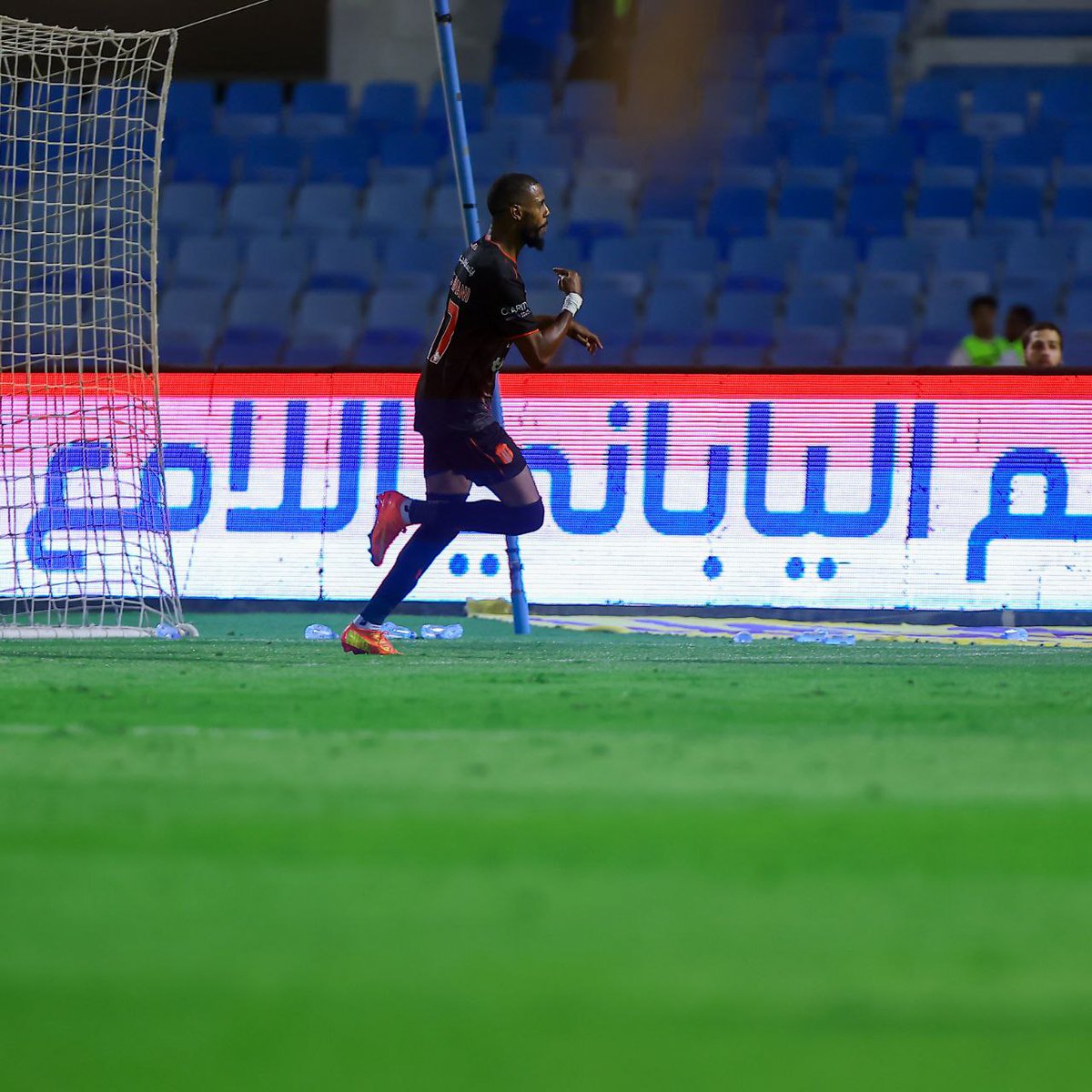 أي هدفٍ سجلت يا فايز سليماني 🇰🇲🤯⚽️ #دوري_روشن_السعودي | #مدينتك_ناديك | #الخليج_الرياض