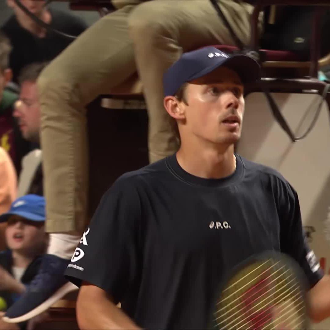 Late-Night Entertainment 🎪 alex de minaur knocks out home hope Nardi 6-4, 7-5 to advance in Rome #IBI25