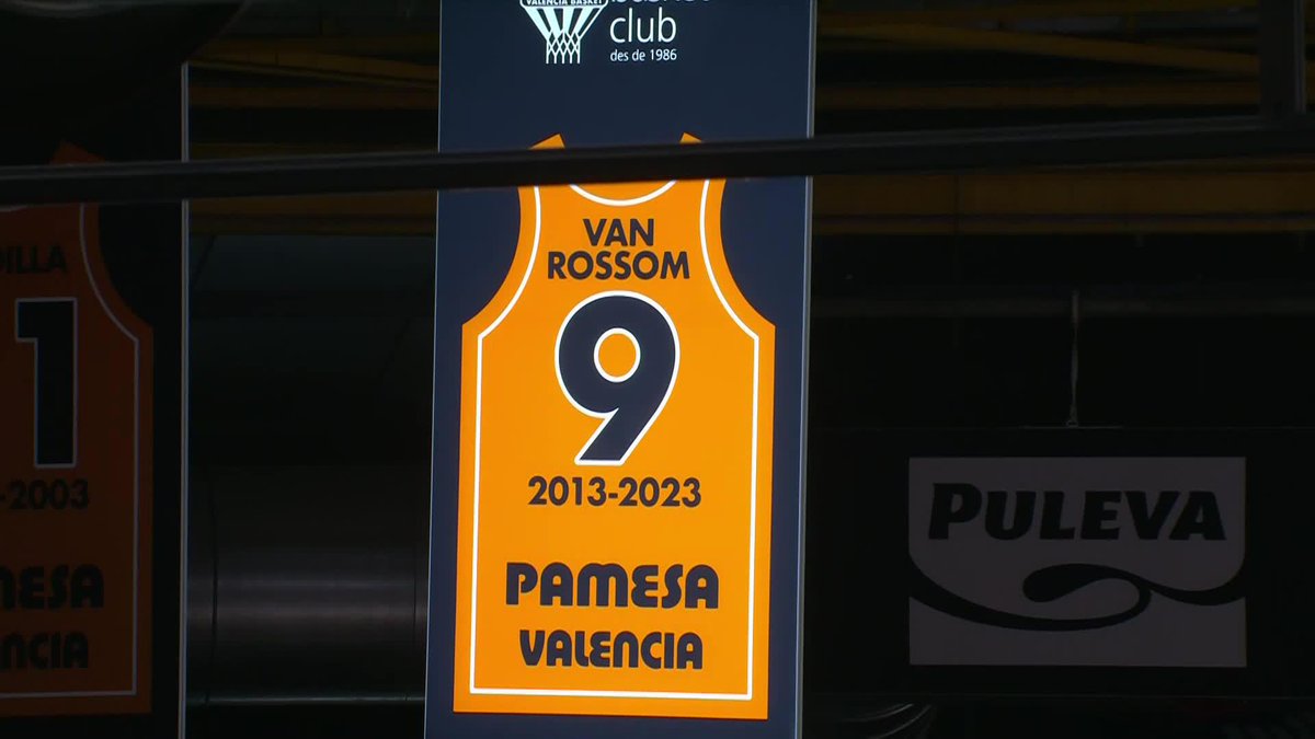๐งก Un momento que queda para los ๐ก๐๐๐ง๐ค๐จ ๐๐ ๐๐๐จ๐ฉ๐ค๐ง๐๐ de Valencia Basket Club y de la #LigaEndesa. Asรญ ha sido EL MOMENTAZO en el que el 9โฃ histรณrico de Sam Van Rossom ha subido hasta lo mรกs alto de la Fonteta. ยกERES HISTORIA! ๐ ๐บ Basket en Movistar Plus+ | #LigaEndesa