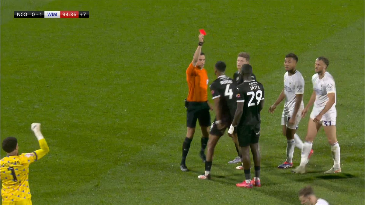 ANOTHER RIDICULOUS PLAY OFF RED CARD❌😡 HOW HAS HE SENT HIM OFF THERE!