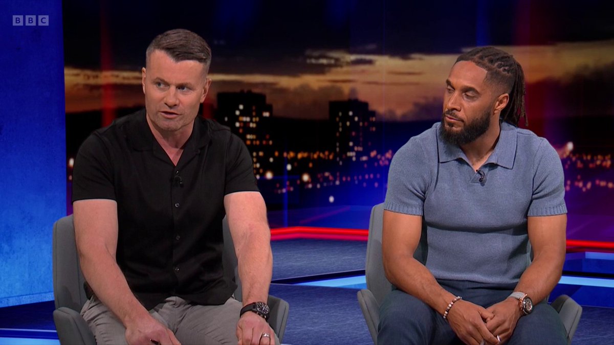 "I think he knows what he's doing." 😳 Should Tyrone Mings have been sent off for his elbow on Alex Scott? 🤔 Shay Given believes so 🗣️