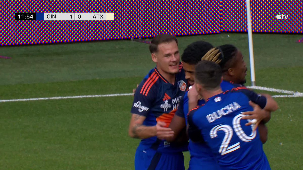 Evander banger to open the scoring in Cincinnati! 😤 📺 #MLSSeasonPass or Apple TV+: