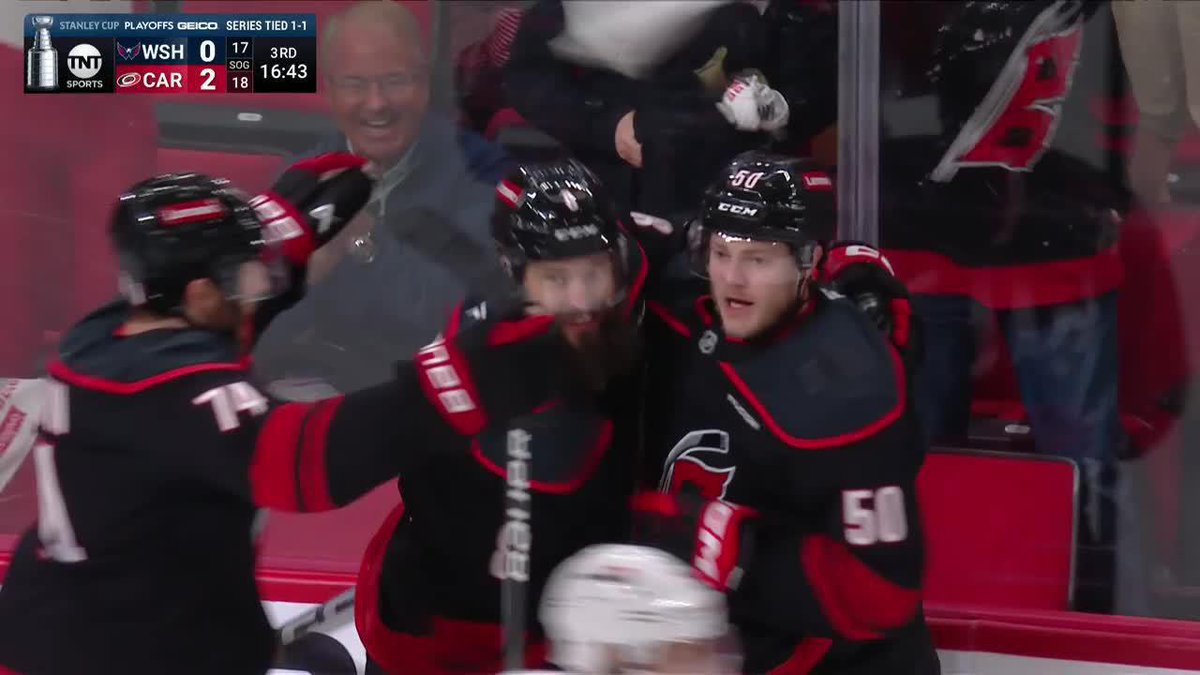 Robinson gets his FIRST of the postseason 🚨