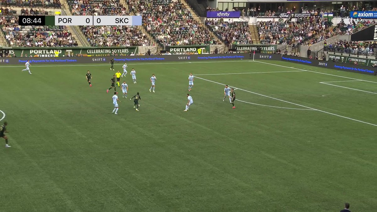 🔥🇨🇴 GOLAZO de Santiago Moreno para el 1-0 de Portland Timbers 🇺🇸 sobre Kansas City.