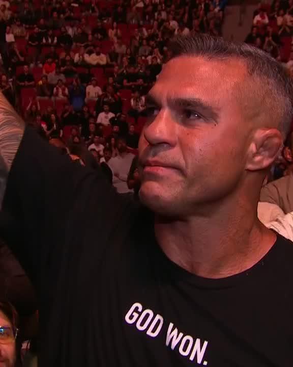 Vitor Belfort was in tears after being named to the 2025 UFC Hall of Fame ๐ #UFC315
