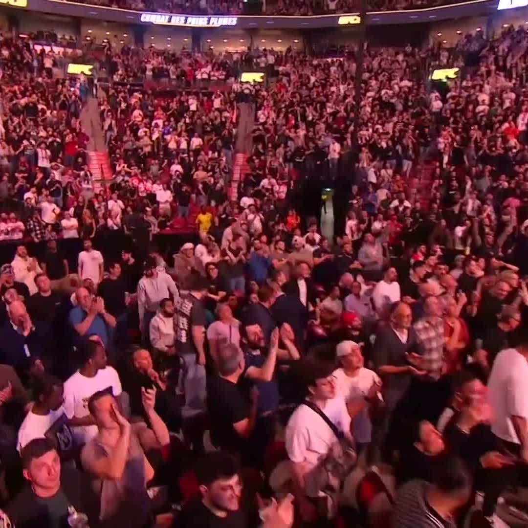 アルド×ザハビ 3R終了し判定へ！ #UFC315