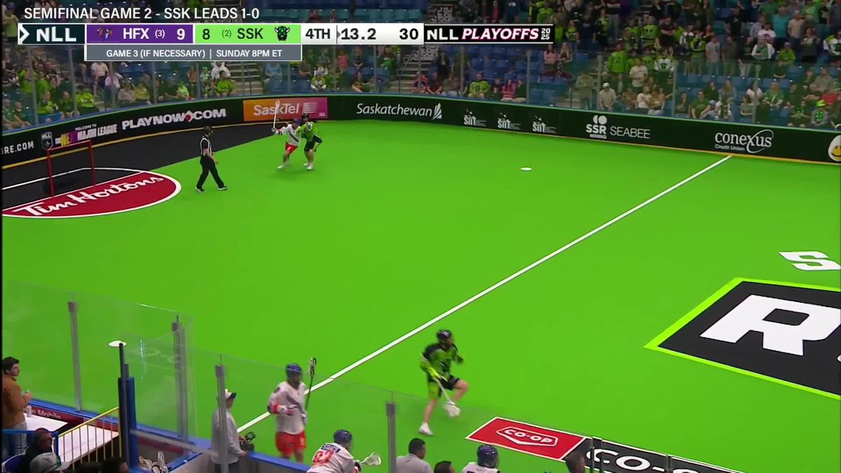MATT HOSSACK SCORES WITH 3.8 SECONDS LEFT TO SEND IT TO OVERTIME! 🚨😱 (via NLL)