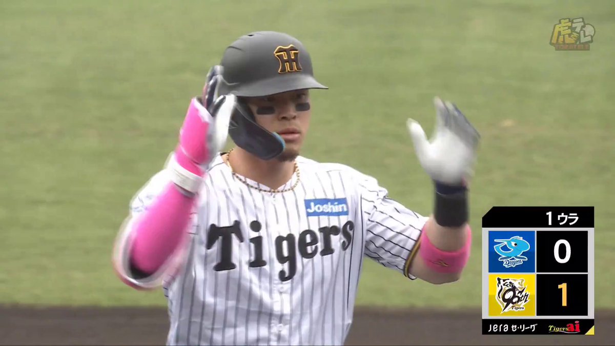 1回裏、佐藤輝選手があわやホームランという当たりのライトオーバー先制タイムリーツーベースヒット!#鼓動を鳴らせ_虎道を進め