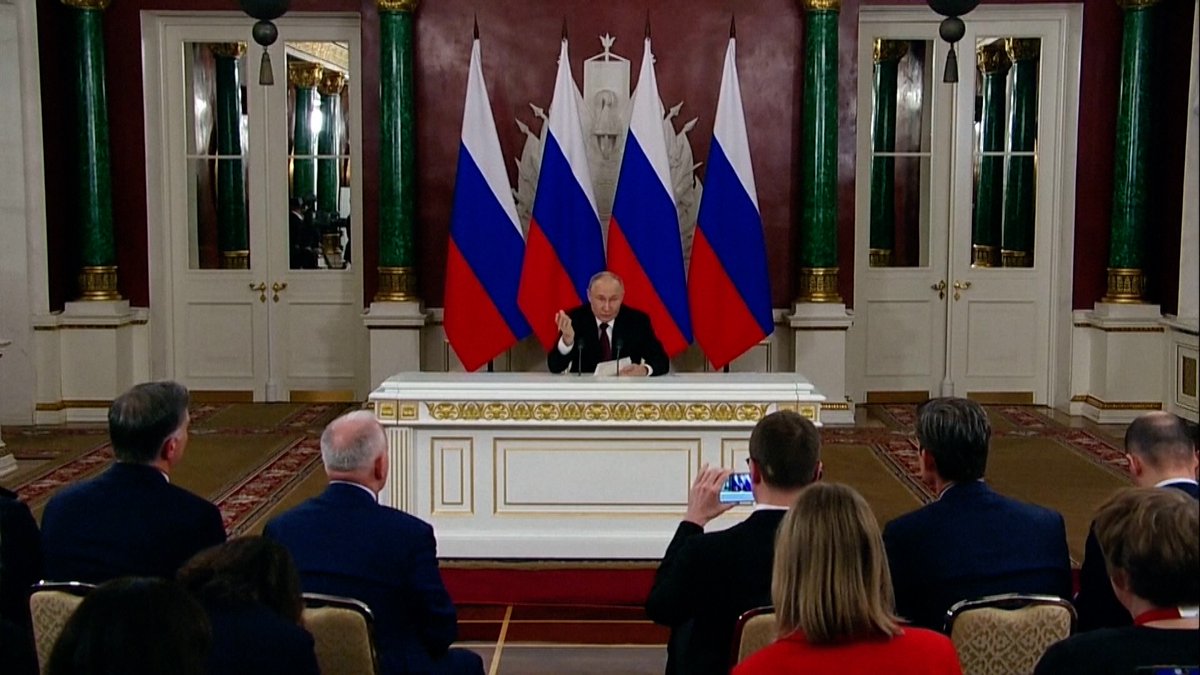 Putin proposes direct talks "without preconditions" with Ukraine in Istanbul