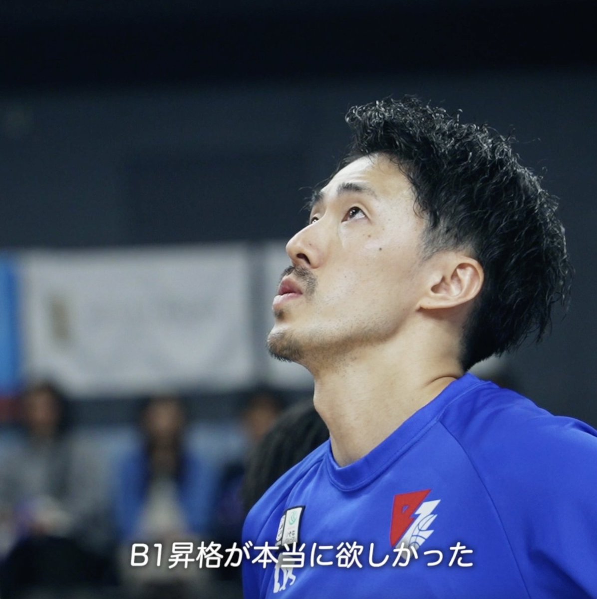 「B1昇格が本当に欲しかった。」 B1昇格には届かずも、 今シーズンは19連勝の快挙、西地区優勝を果たした福岡。 次戦、今季ラストゲームとなる3位決定戦に臨みます。 ライジングゼファーフクオカ #Bリーグ #りそなグループ #B2プレーオフ