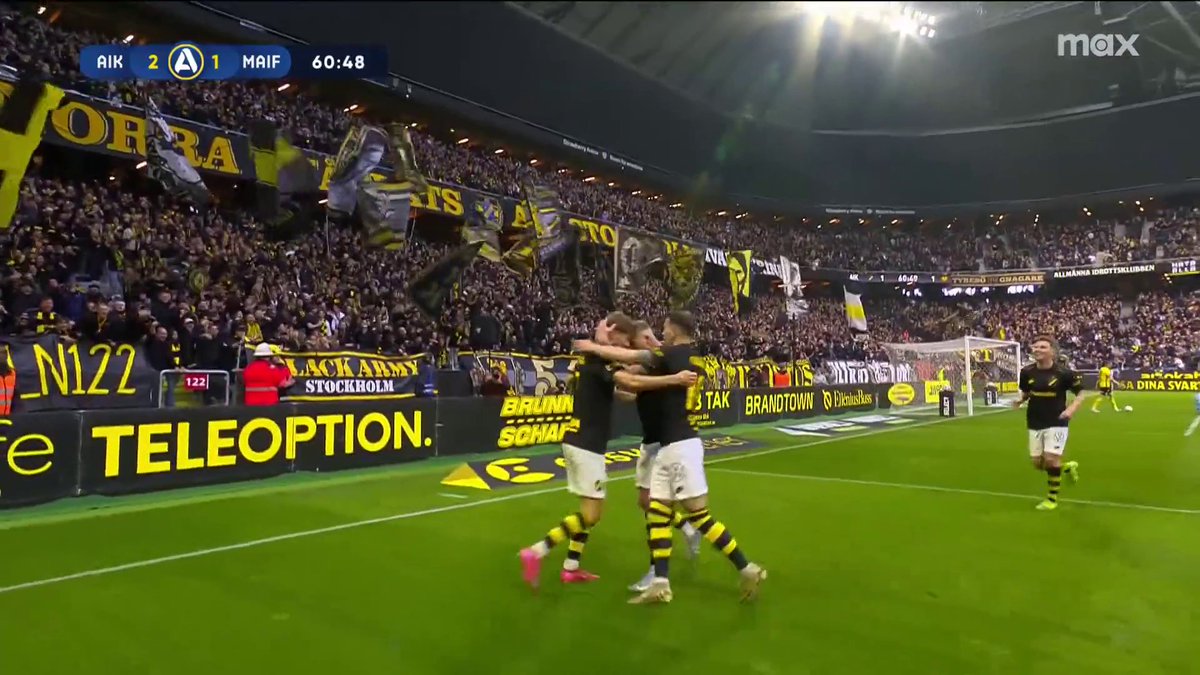 AIK har vänt mot Mjällby! Anton Salétros styr in 2-1-målet ⚫🟡 📲 Se matchen på Max och Kanal 5