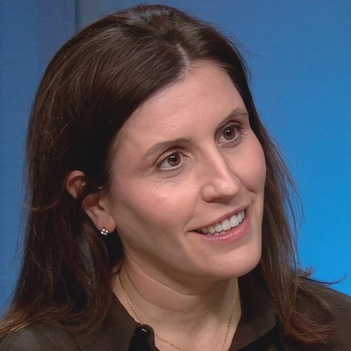 Katie Koch, the CEO of TCW and former CIO of Goldman Sachs Asset Management, joined Alison Mass on the Goldman Sachs Exchanges: Great Investors podcast to discuss the qualities of a successful investor and her strategies for navigating volatile markets: