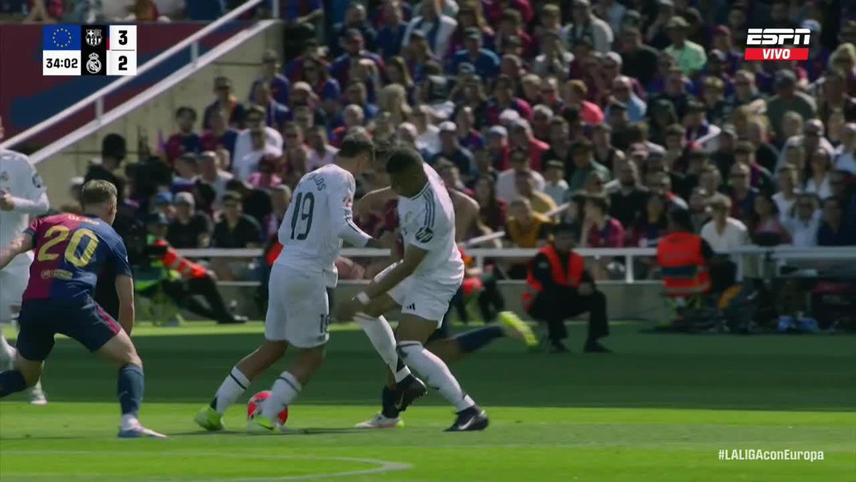 En la previa del 3-2 culé, ¡insólito lo de Ceballos y Mbappé! 📺 Mirá #ElClásico por #DisneyPlus