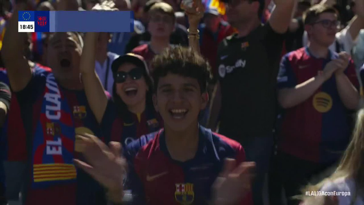 RAPHINHA STEALS IT FROM LUCAS VÁZQUEZ AND PUTS BARCA UP 4-2 IN ELCLÁSICO! WHAT A HALF 🔥