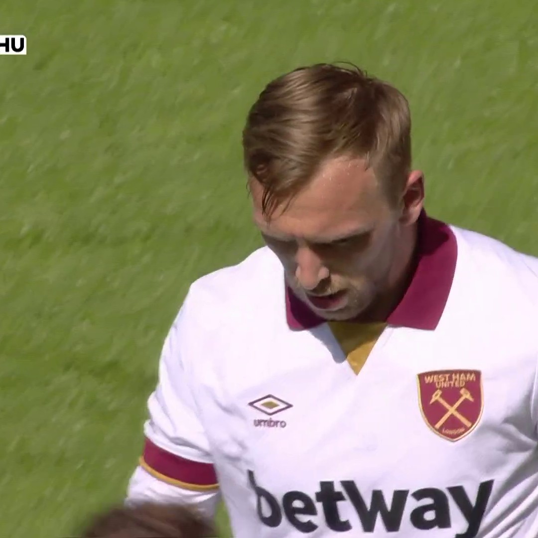 Jarrod Bowen grabbed West Ham's second as they cruised to a 2-0 win over Man United at Old Trafford. 😮‍💨