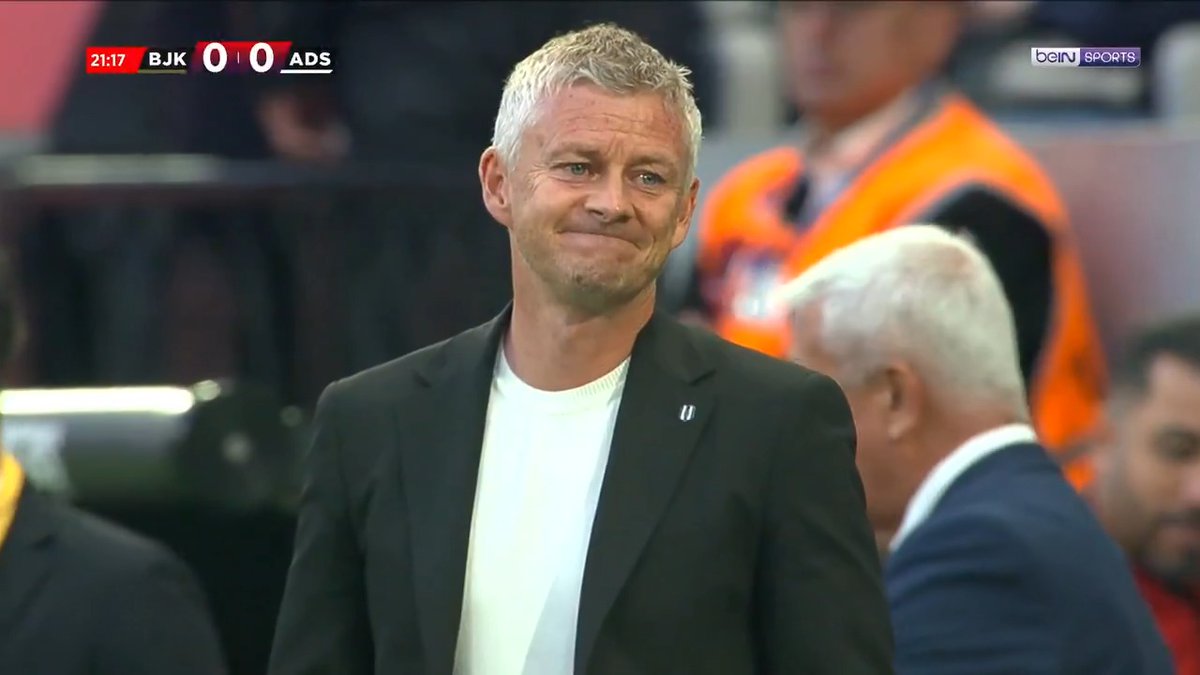 Solskjaer'in dişi kırılan Gabriel Paulista'ya tepkisi. 😅 #BJKvADS