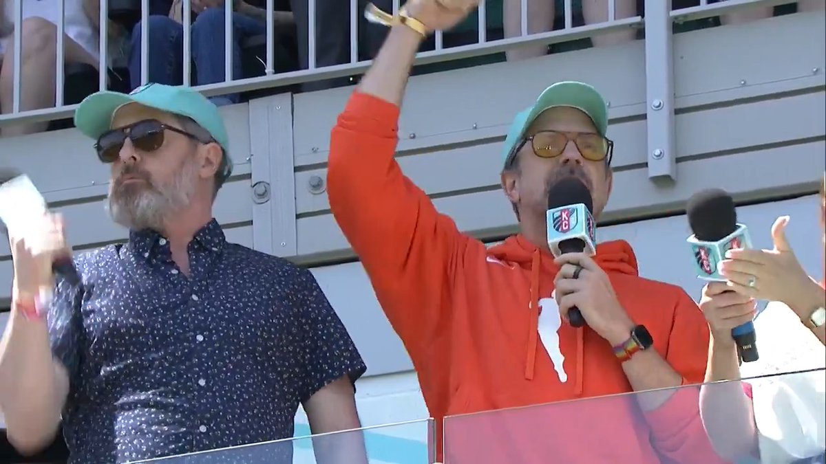 Brendan Hunt and Jason Sudeikis led the KC Baby chant ahead of today's match 🗣️