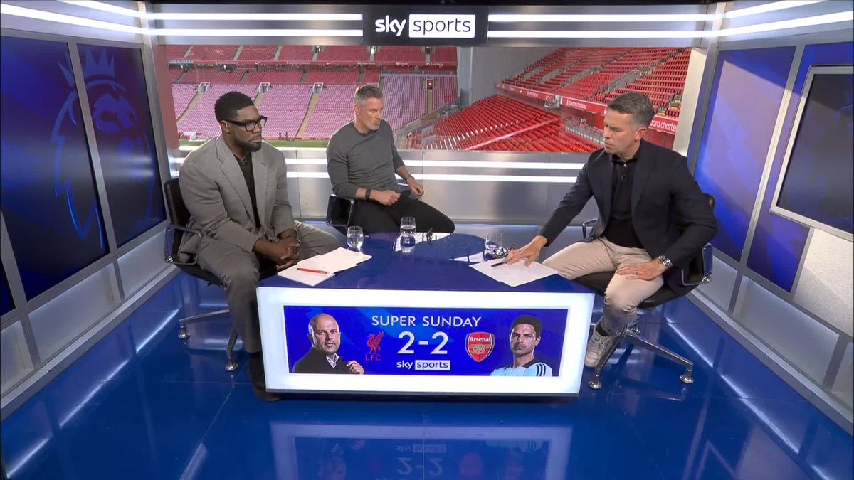 "At times he's sounding a little bit like a fan, and not the manager" ๐ฌ Micah Richards and Jamie Carragher give their thoughts on Mikel Arteta's post-match reaction ๐