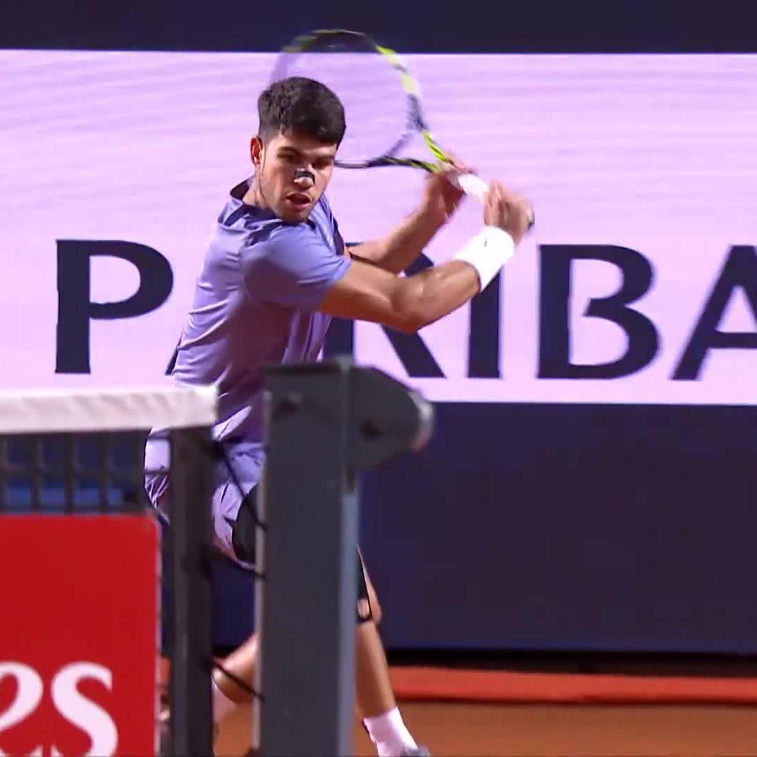 Feather-like feel 🪶 Carlos Alcaraz #IBI25