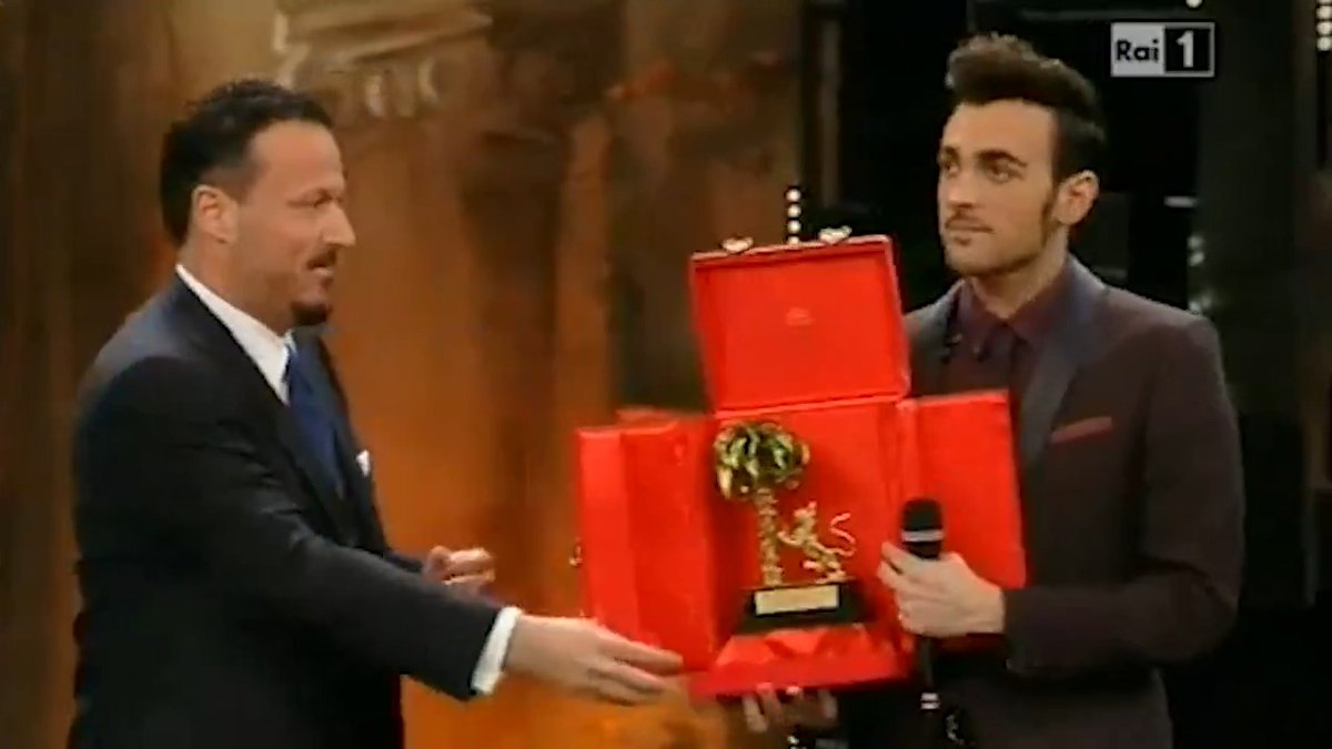 Il nostro omaggio alla carriera di Marco Mengoni 👏🏻 #CTCF