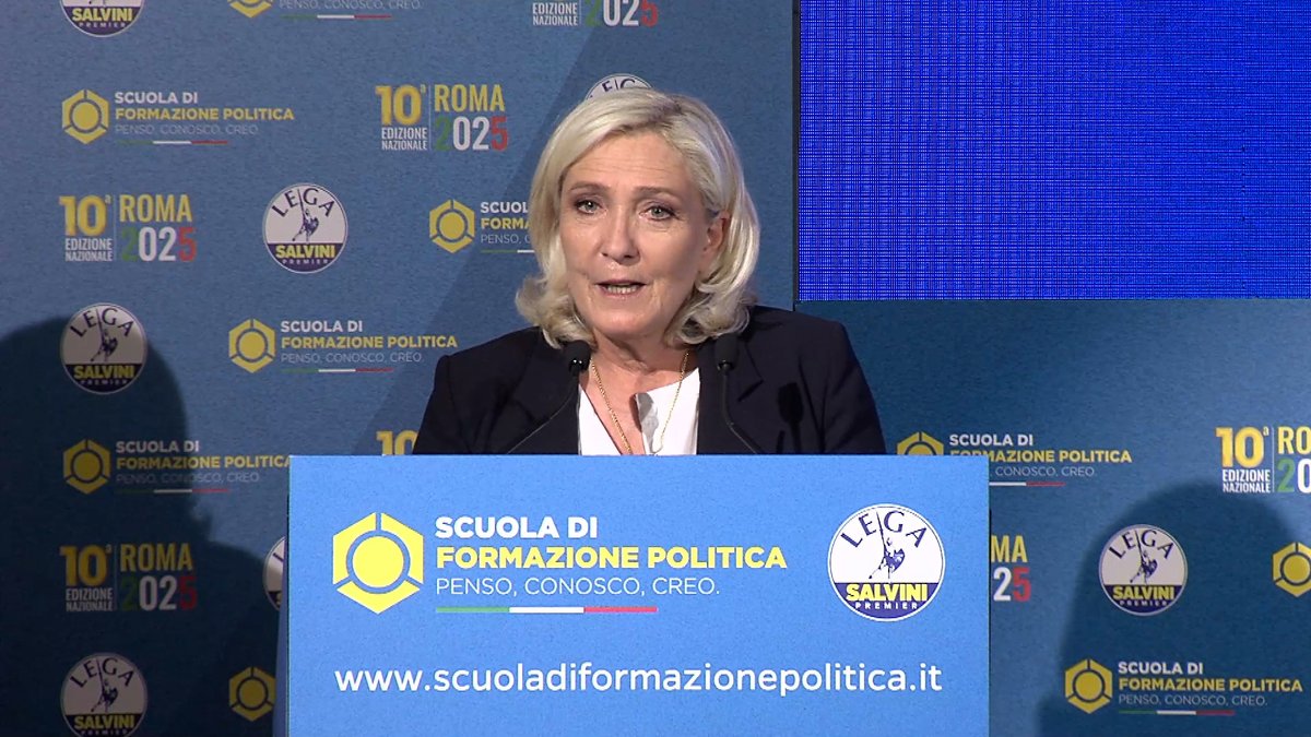 La Hongrie, la Pologne, l’Italie, tous ces pays ont fait les frais de la guerre que mène la Commission aux peuples qui ont le malheur de rejeter son logiciel. Parfois, ce sont les gouvernements qui sont ciblés, parfois ce sont des partis politiques ou des dirigeants. Patriots.eu
