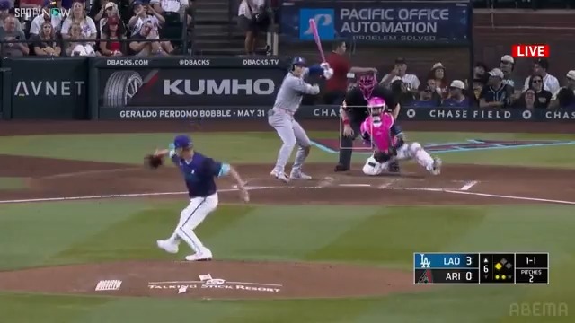 [速報] #大谷翔平 タイムリーヒット!! ／ 第4打席 内角のカーブを 痛烈な打球でライト前に運び 2打席連続ヒット!! ＼ 🇺🇸#MLB 2025 🆚#ドジャース × #Dバックス 📺#アベマ で生中継 #平日は毎日アベマでMLB #どこでもアベマでMLB #SPOTVNOW