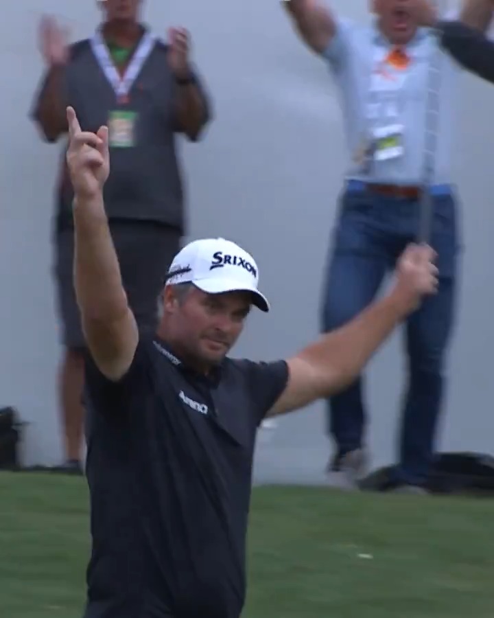 CHIP-IN FOR THE WIN! 😱 🏆 @RyanFoxGolfer steals his first TOUR title in dramatic fashion ONEflight Myrtle Beach Classic!