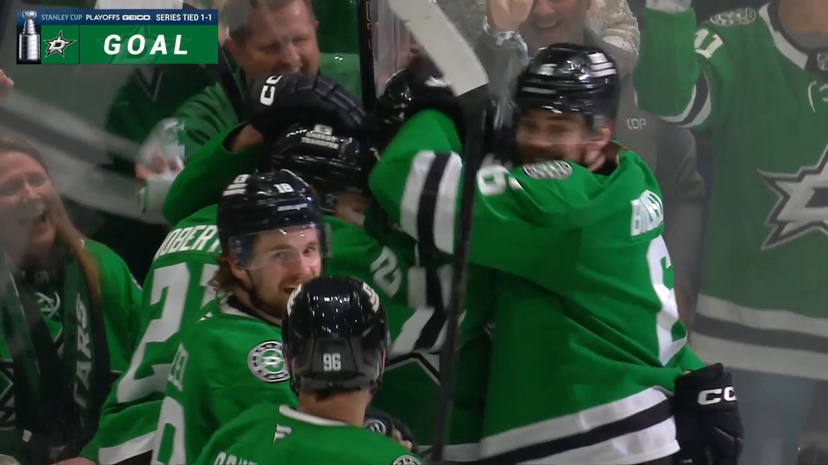 DALLAS TAKES THE LEAD! 🚨 #StanleyCup 🇺🇸: NHLonTNT (TBS) &amp; HBO Max Sports ➡️ 🇨🇦: Sportsnet or stream on Sportsnet+ ➡️