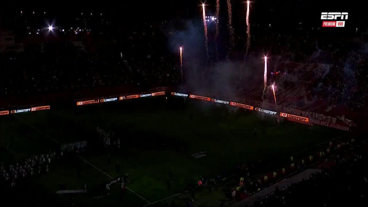 🎈🔥 EL RECIBIMIENTO DE LA GENTE DE HURACÁN PARA ENFRENTAR A DEPORTIVO RIESTRA.