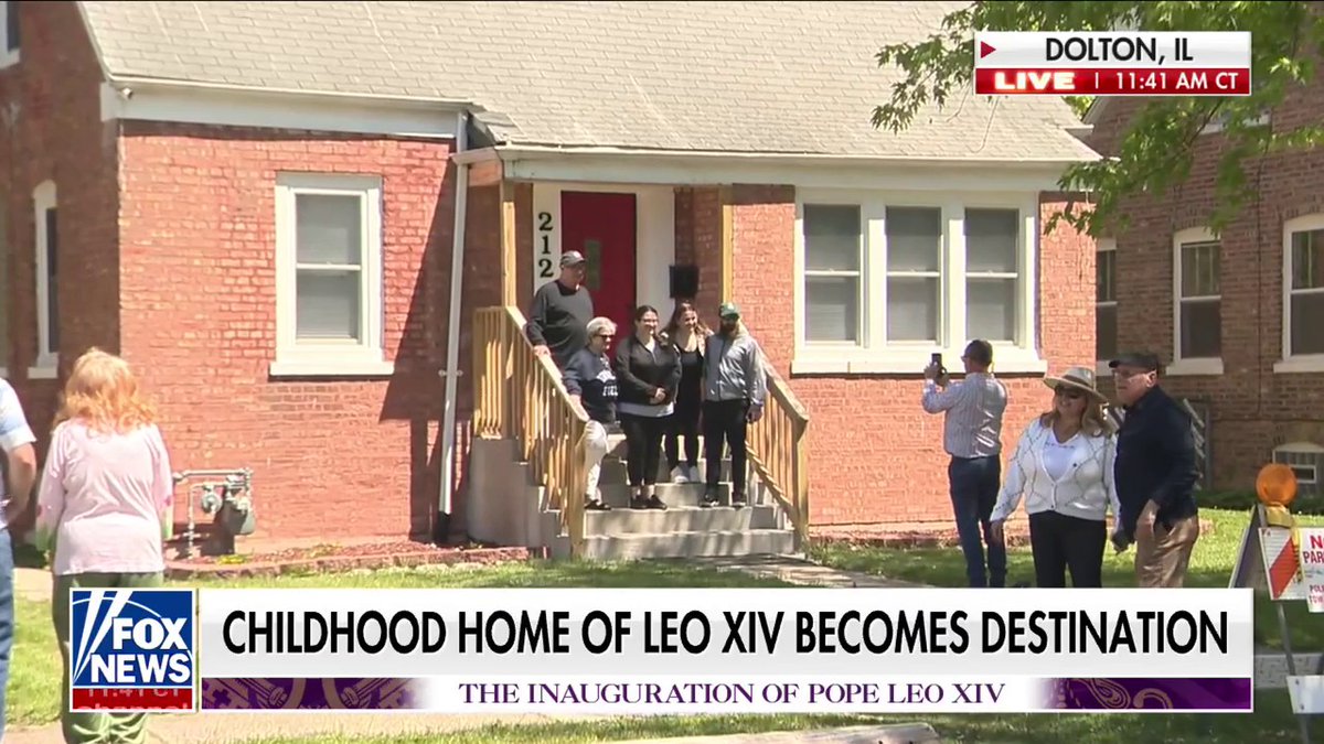 Crowds flock to Pope Leo XIV's home outside of Chicago as it becomes 'tourist hotspot.'