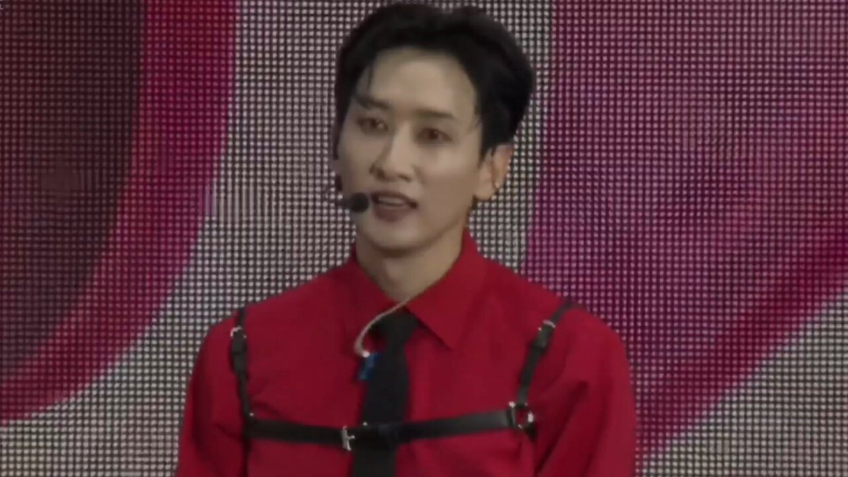 eunhyuk to american audience: "can u speak english? i cannot sorry"