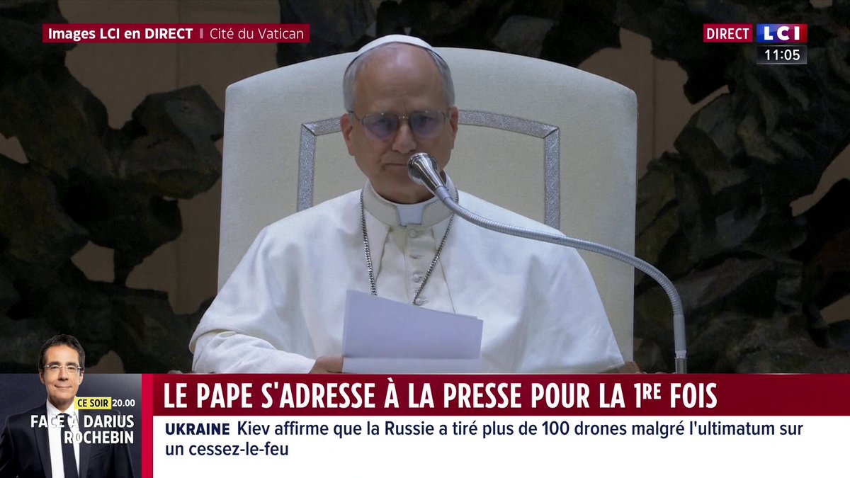 🔴 Le pape s'adresse à la presse pour la première fois 🗣️ Léon XIV réitère "la solidarité de l'Église envers les journalistes qui ont été emprisonnés parce qu'ils voulaient raconter la vérité" et demande leur libération.