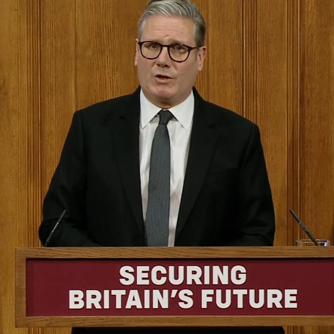 'They should commit to learning our language.' Migrants make a 'massive contribution' to the UK, but the system should 'actively distinguish between those that do and don't commit to integration', Keir Starmer asserts.
