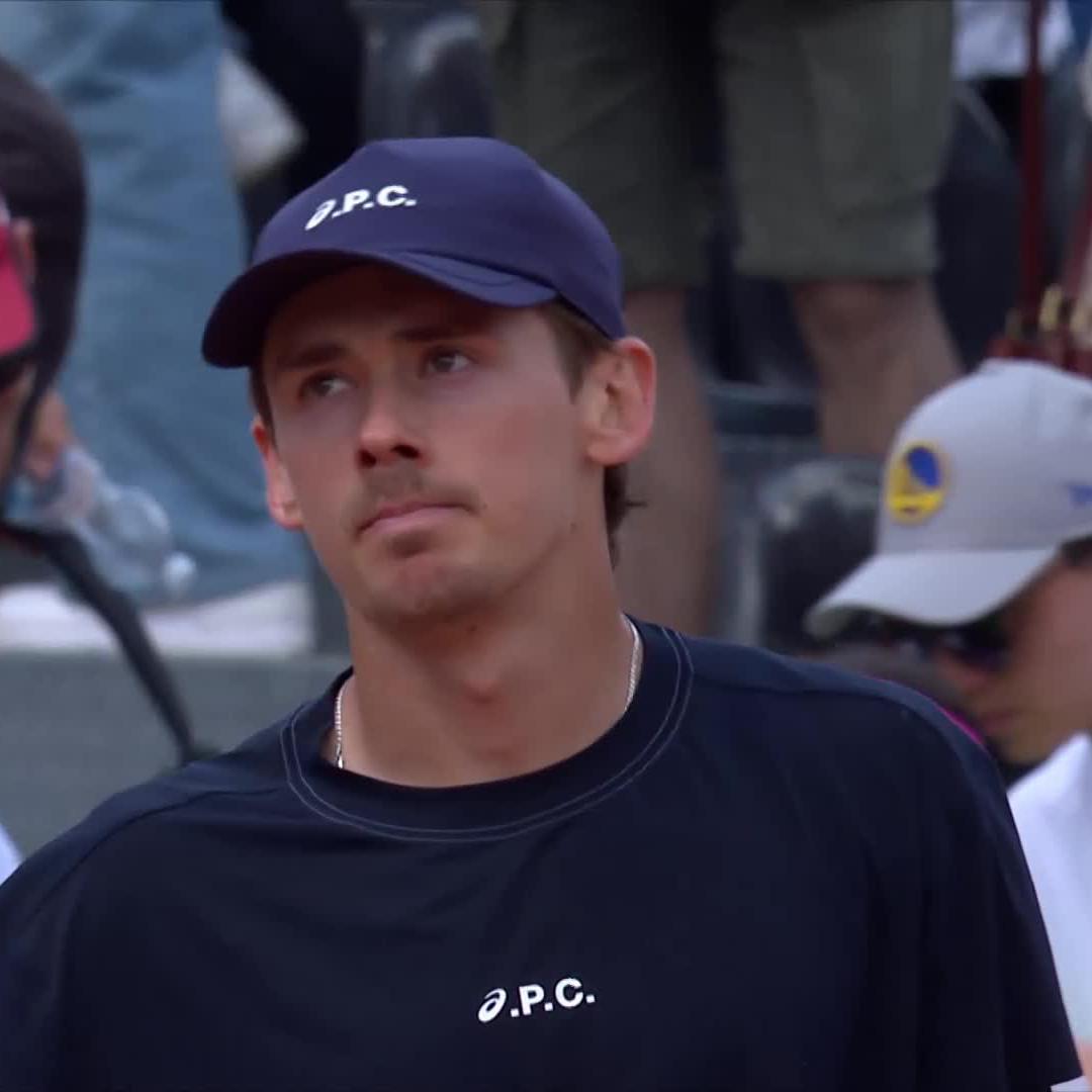 Consistent 🧱 alex de minaur books his spot in the last sixteen in Rome after a 6-4 6-4 win vs Dellien 🤝 #IBI25