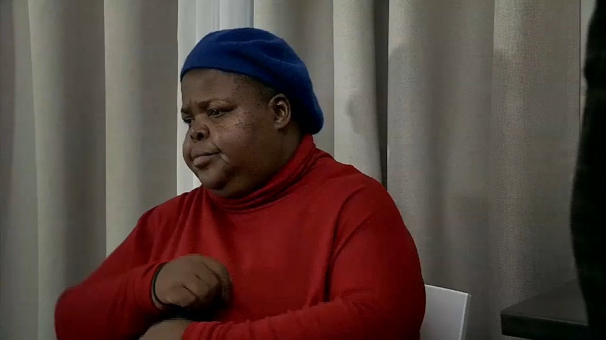 uMthunzi akazanga ukudlala apha eGoli! 👀 Dambisa better get her blind act right or she’s gonna fumble the whole bag! #etvScandal