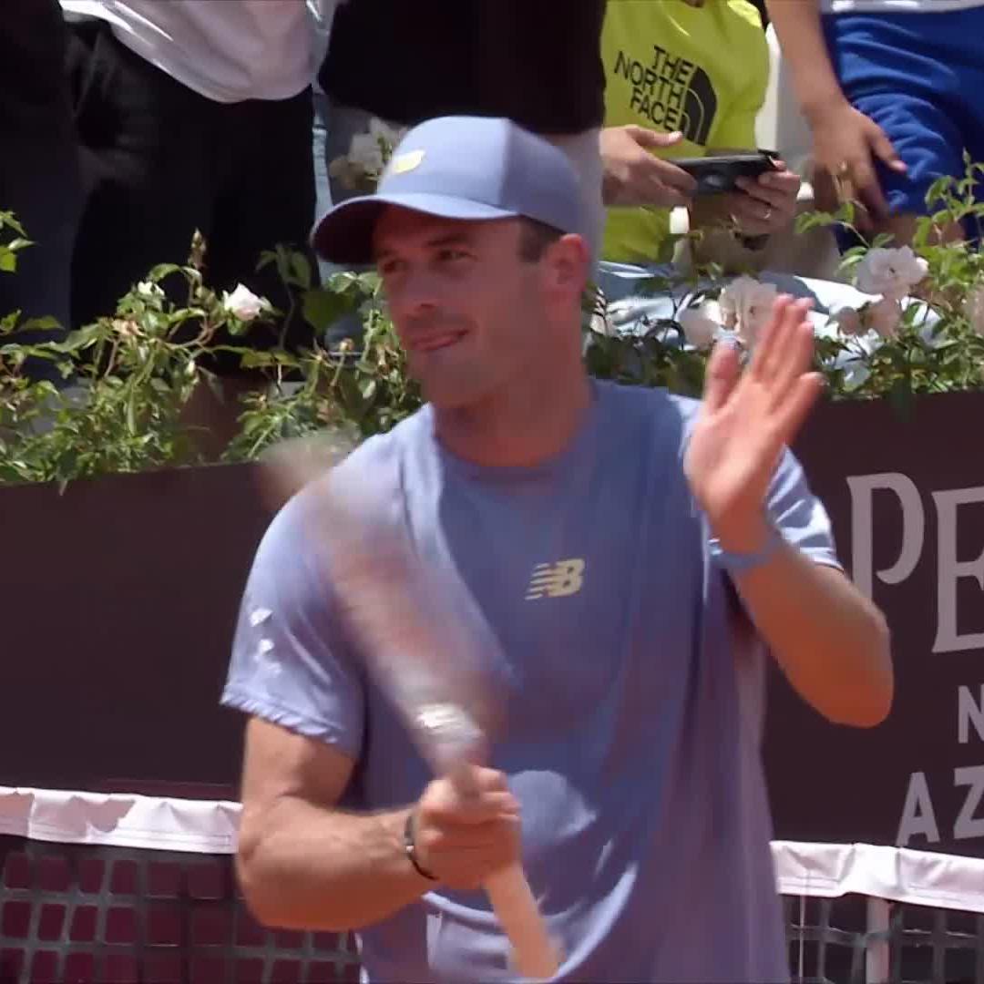 Sealed in style 😮💨 Tommy Paul defeats Machac 6-3 6-7 6-4 to record his *first* Top 20 win of the season 🤌 #IBI25